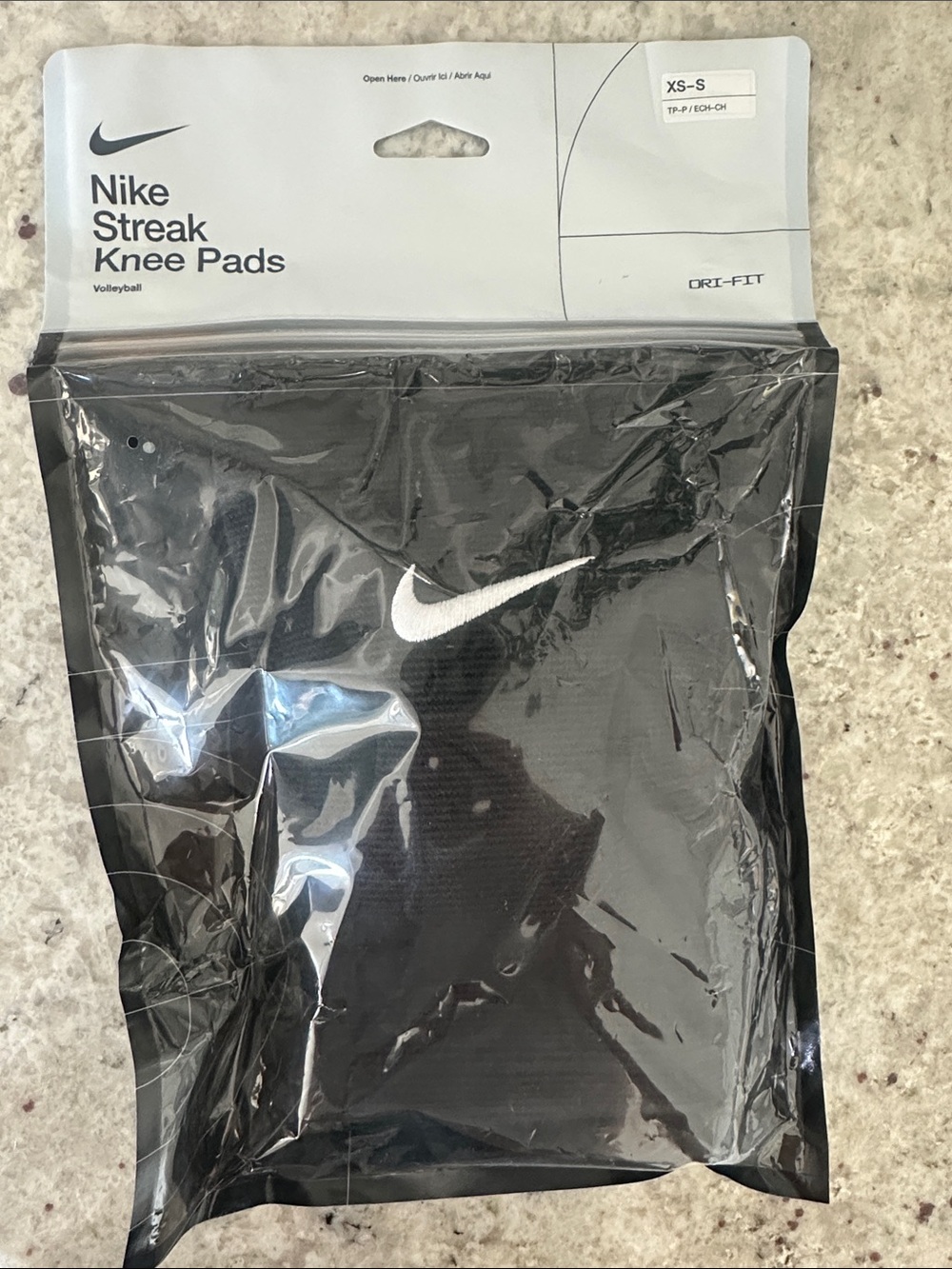 Brand new in package Nike knee pads size xs-s